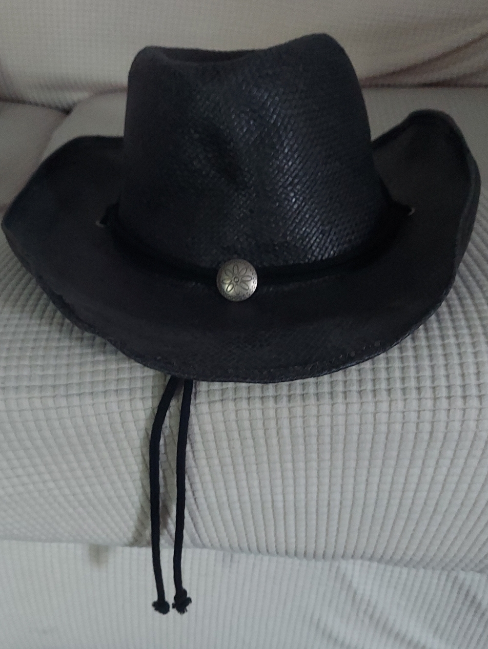 Minnetonka Black Western Hat with Concho